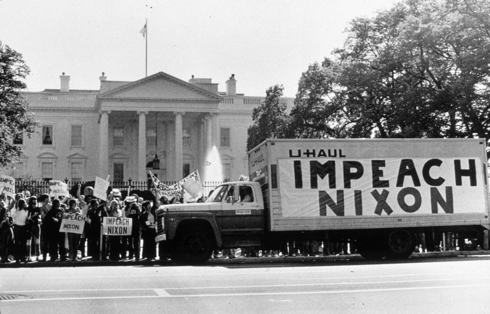 Hannah Arendt ci spiega il perchè delle dimissioni di Nixon analizzando i Pentagon Papers