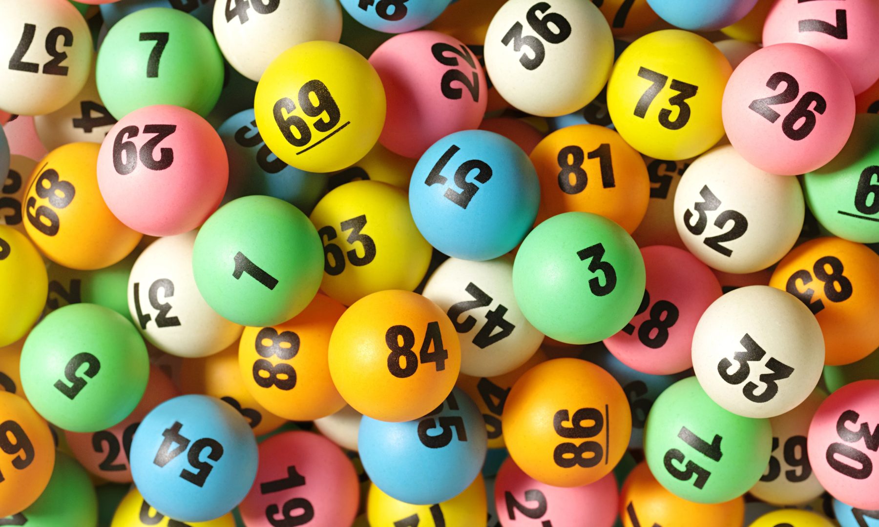 Le probabilità di vincita nei videogiochi e nella lotteria: quando peggiorarla funziona?