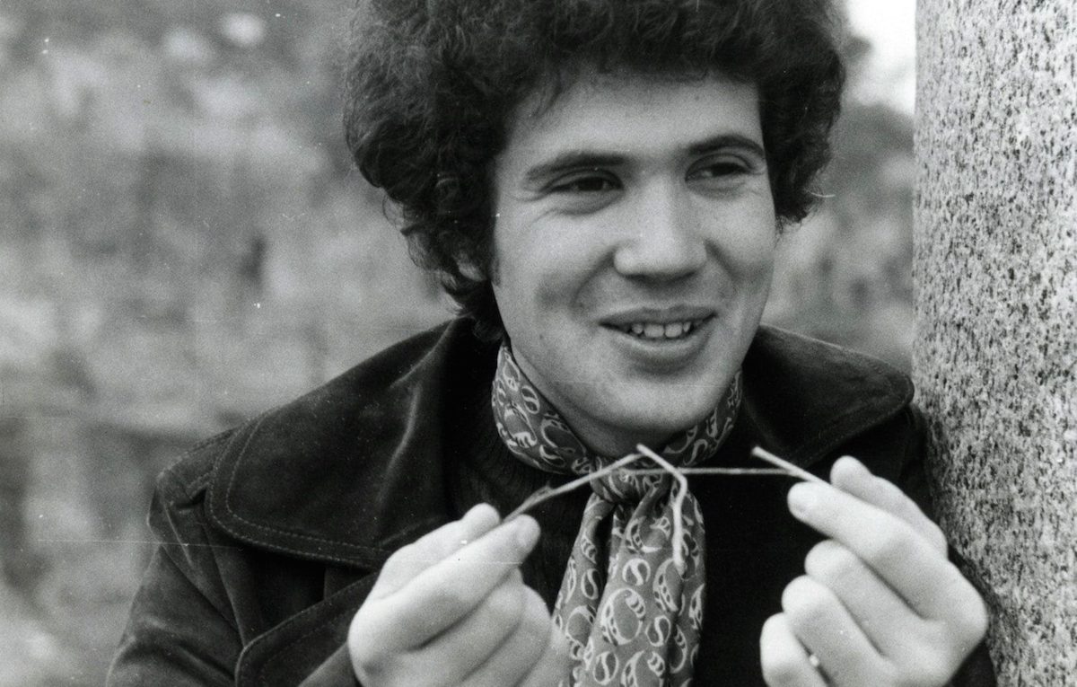 Scopriamo le rime e le assonanze nei testi delle canzoni di Lucio Battisti