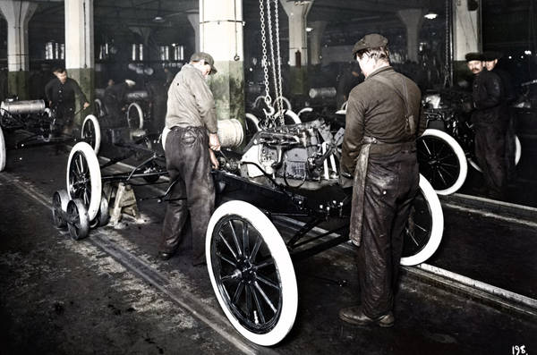 Ford e la catena di montaggio