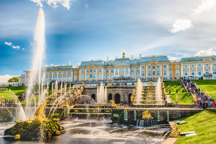 Russia Beyond, Peterhof reggia