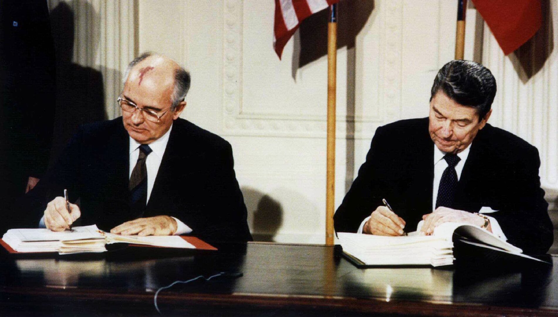 1 giugno 1988: la promulgazione del trattato INF pose fine alla crisi degli euromissili