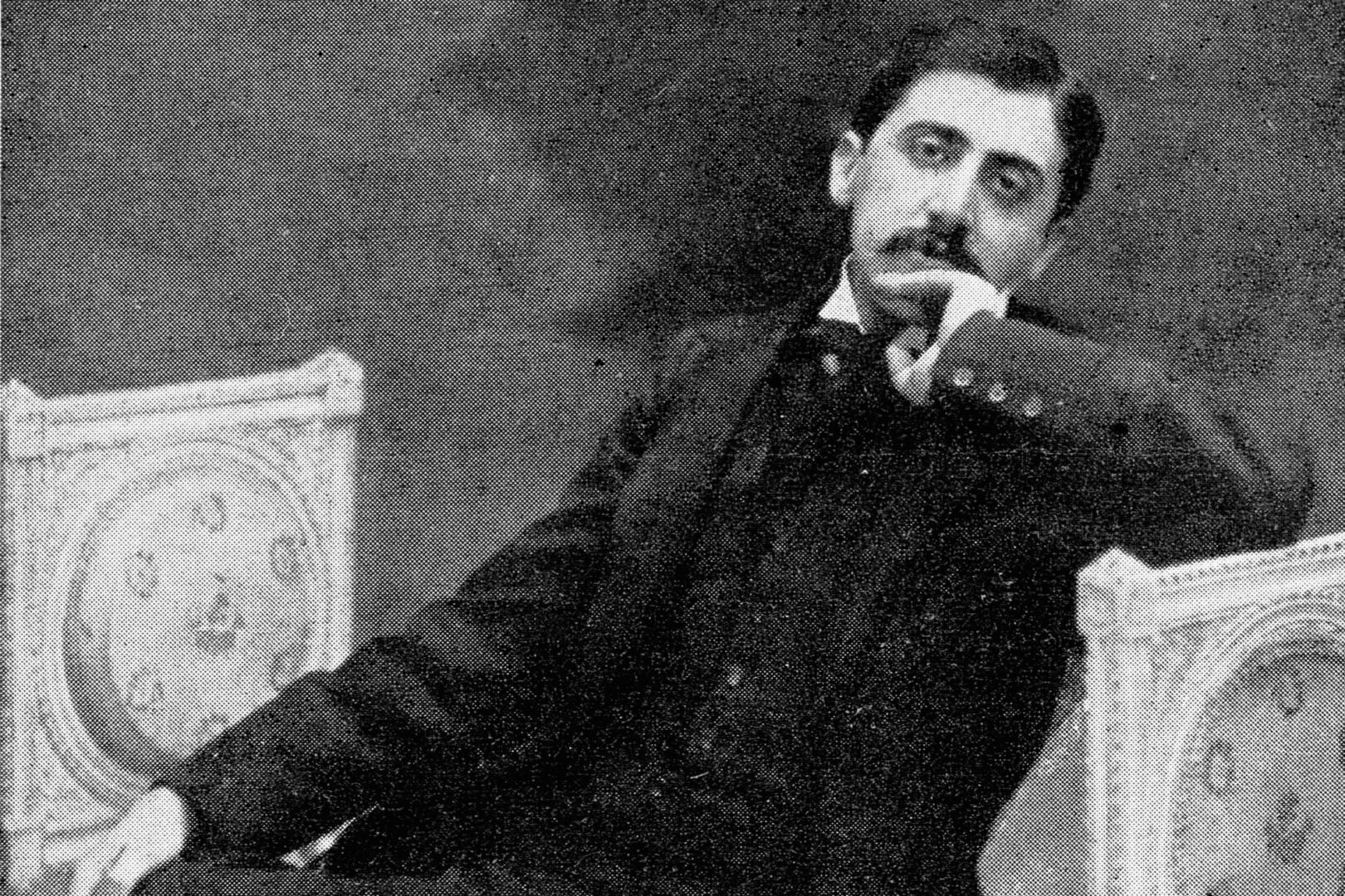 Marcel Proust compie centocinquant’anni: ecco perché è ancora un autore fondamentale per la letteratura contemporanea