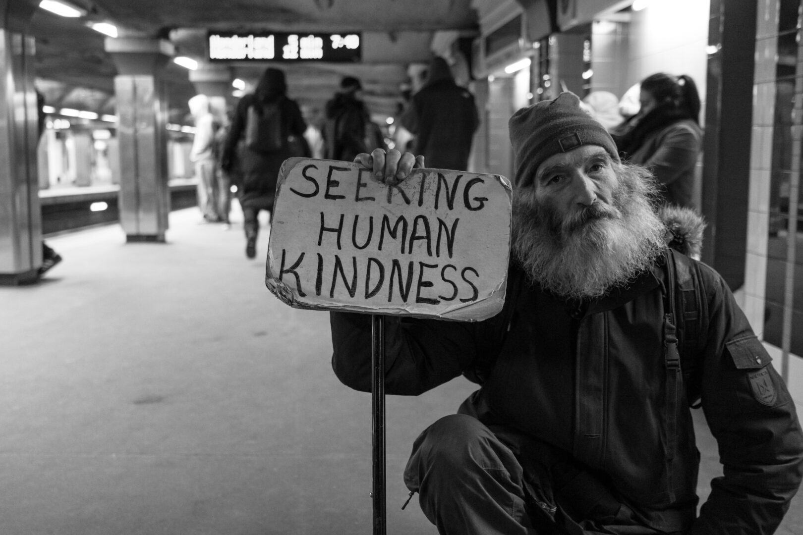 Anche una panchina in città può cambiare la nostra percezione della povertà