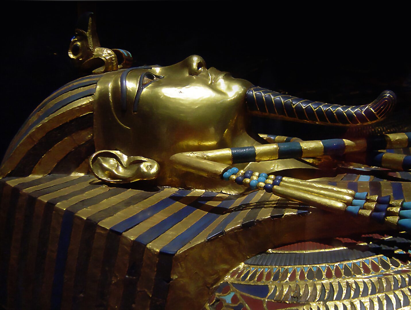 A QUASI CENTO ANNI DAL RITROVAMENTO DELLA SUA TOMBA, SCOPRIAMO PERCHÉ TUTANKHAMON È COSÌ IMPORTANTE