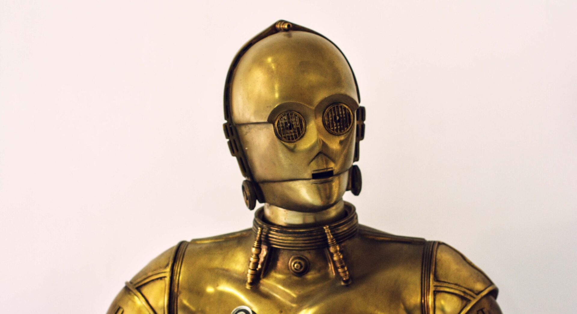 La giustizia nelle mani dell’intelligenza artificiale: nasce a Shangai il primo magistrato-robot