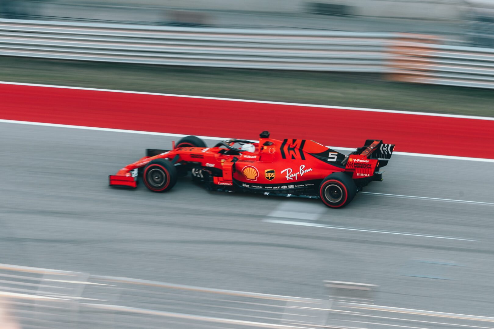 Ricerca di sensazioni e Formula 1: dove la velocità non è un limite