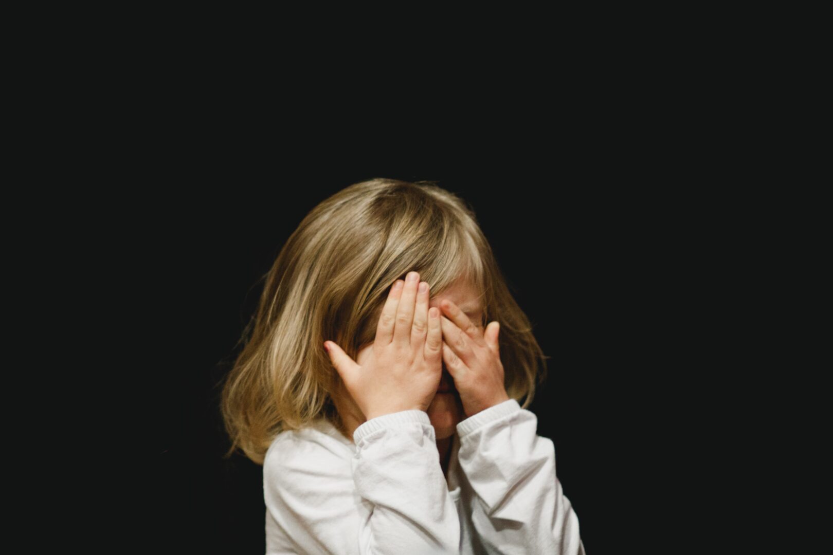 In aumento il numero dei casi di pedopornografia: ecco come avviene il grooming online