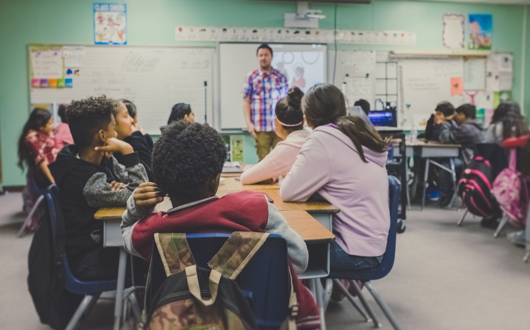 La scuola ci permette di essere creativi? Scopriamolo con Ken Robinson