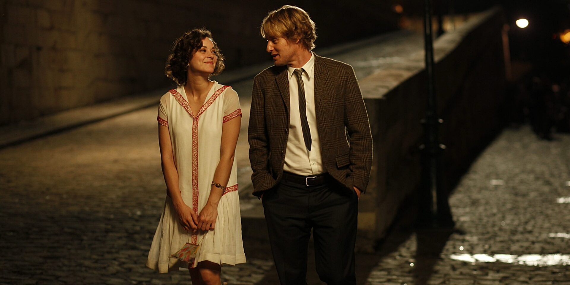 Tra pioggia e incontri straordinari: scopriamo la magica Parigi di Woody Allen