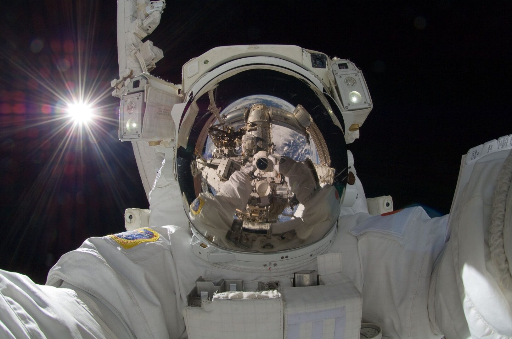 “The Italian spaceway”: la mostra che celebra i traguardi del settore spaziale italiano