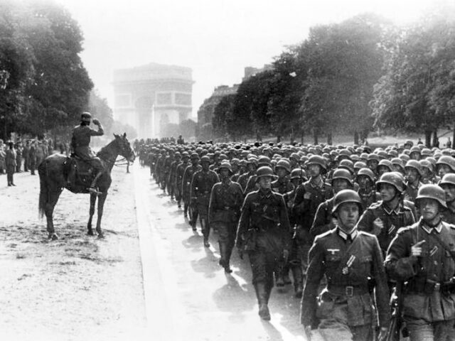 “Suite francese” racconta la guerra senza eroi: la Francia occupata di chi non poteva fuggire
