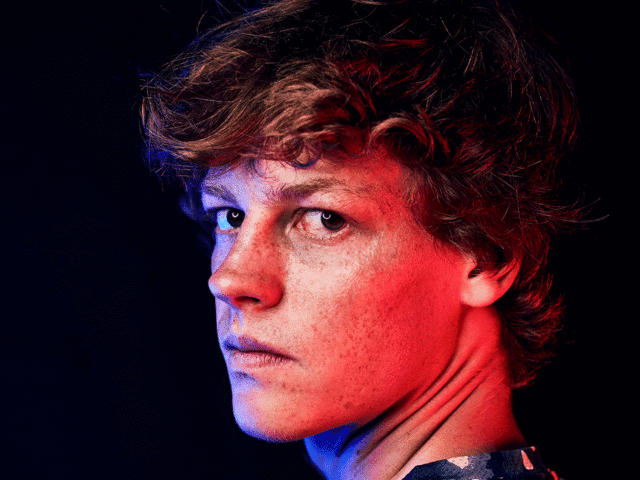 È JANNIK SINNER MANIA: ANALIZZIAMO L’ANATOMIA DI UN CAMPIONE (DALLE COPPE DAVIS AI LEGO)