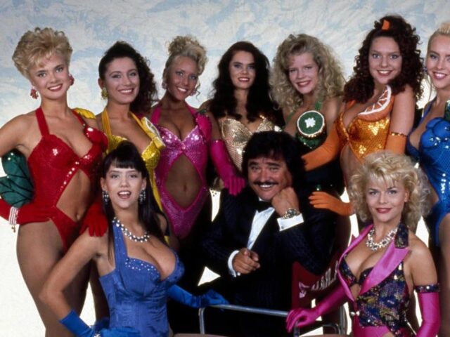 Anatomia di una showgirl: ripercorriamo l’ascesa e la caduta delle vallette televisive